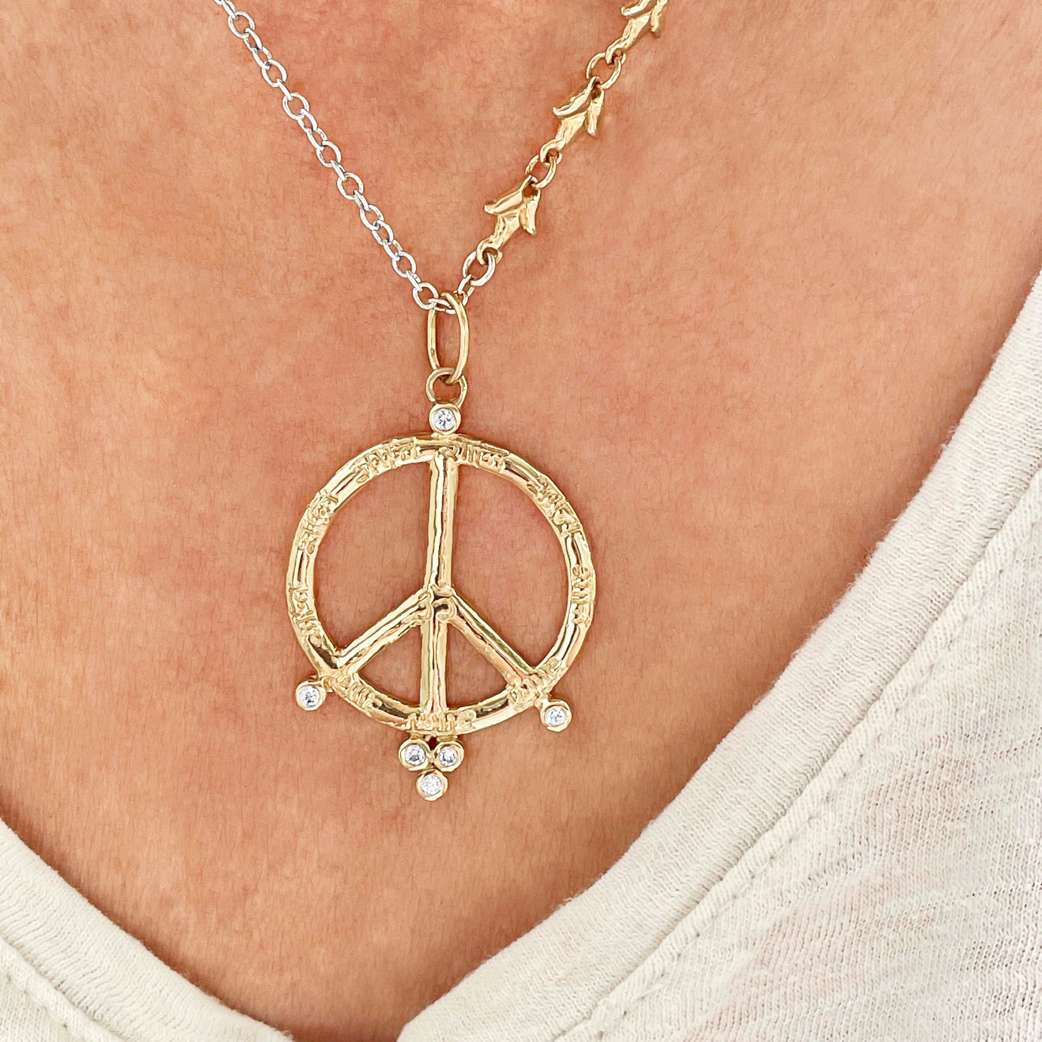 Peace Sign with Diamonds