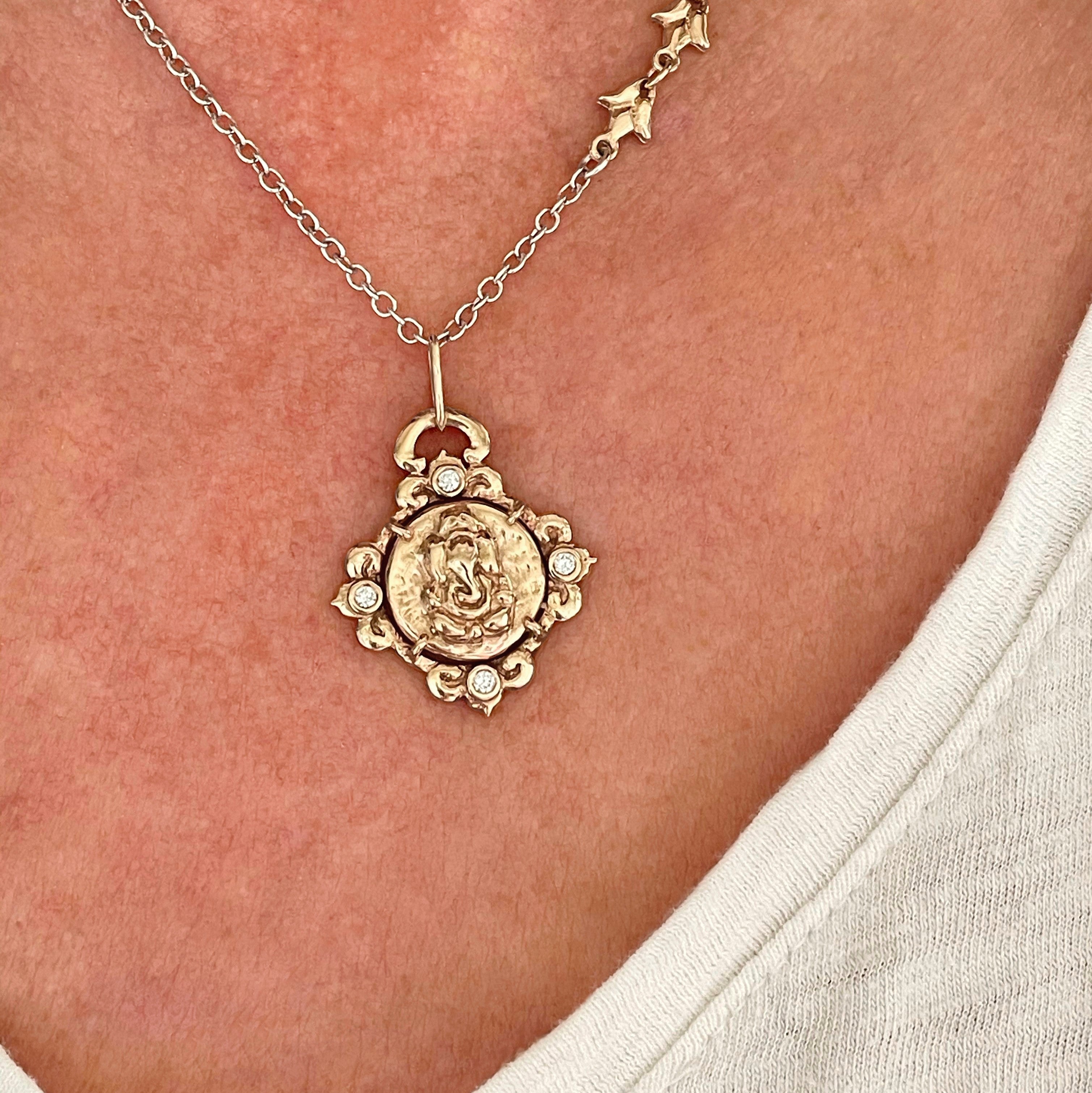 Ganesh on 4 Direction Lotus and Diamonds