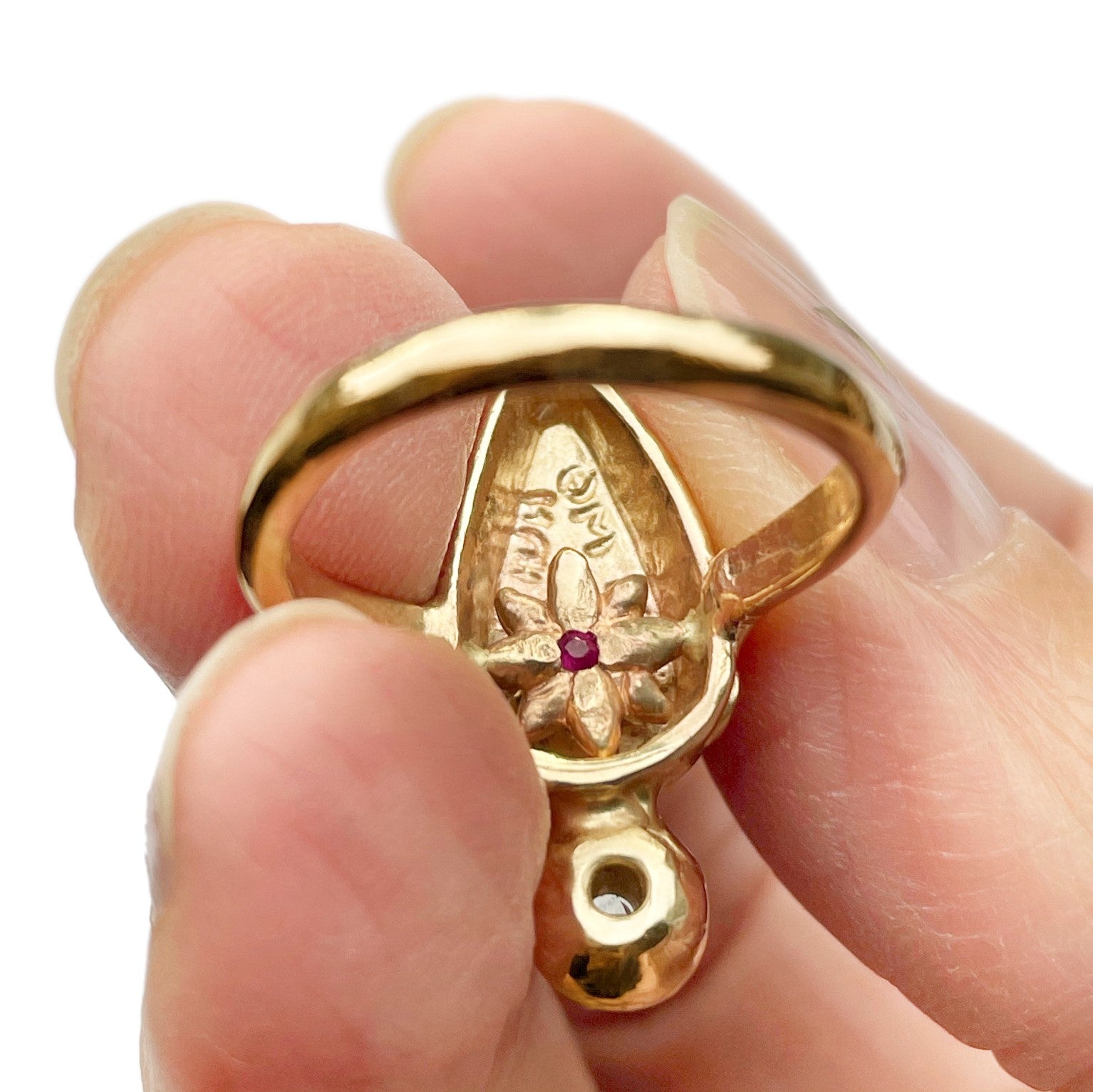 Lotus with Champagne Rose Cut Diamond