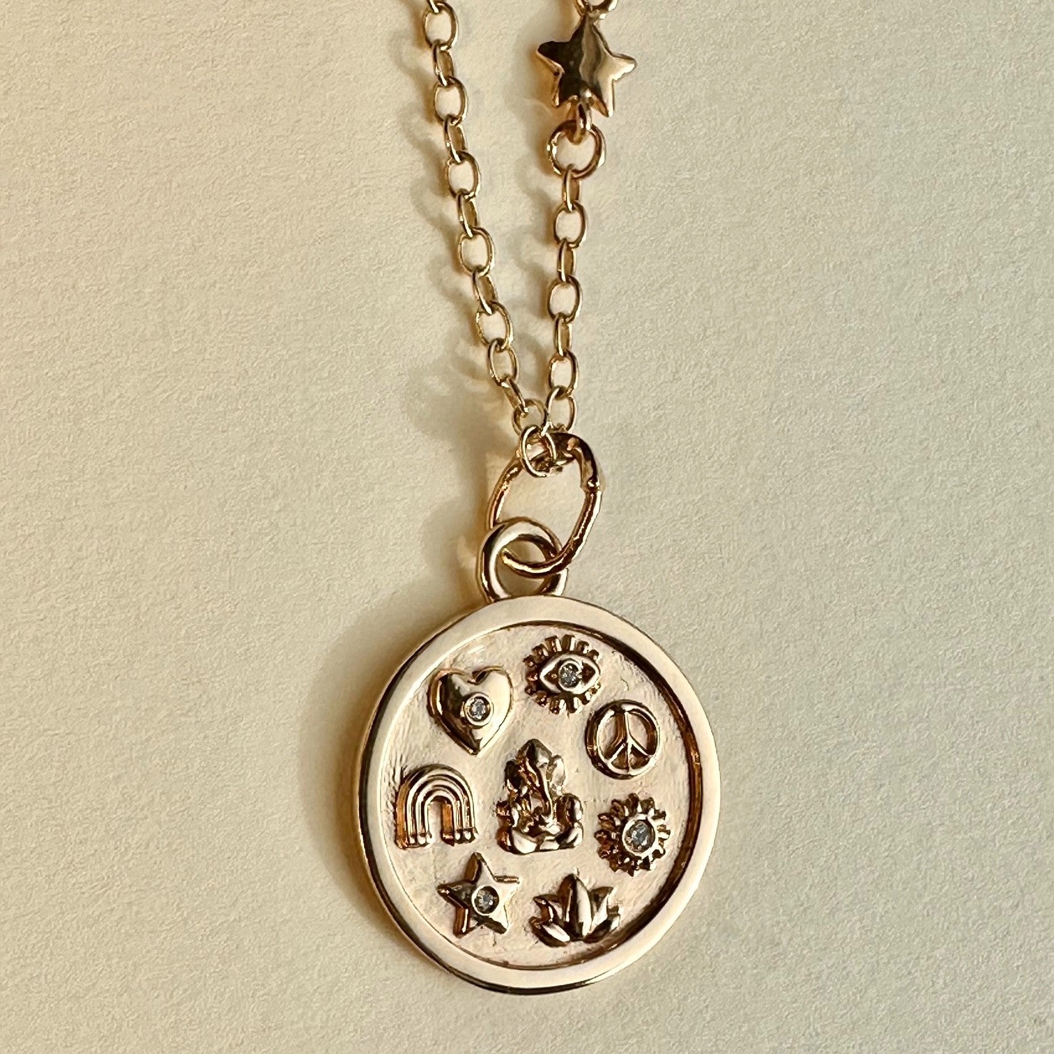 Abundance 8 Round