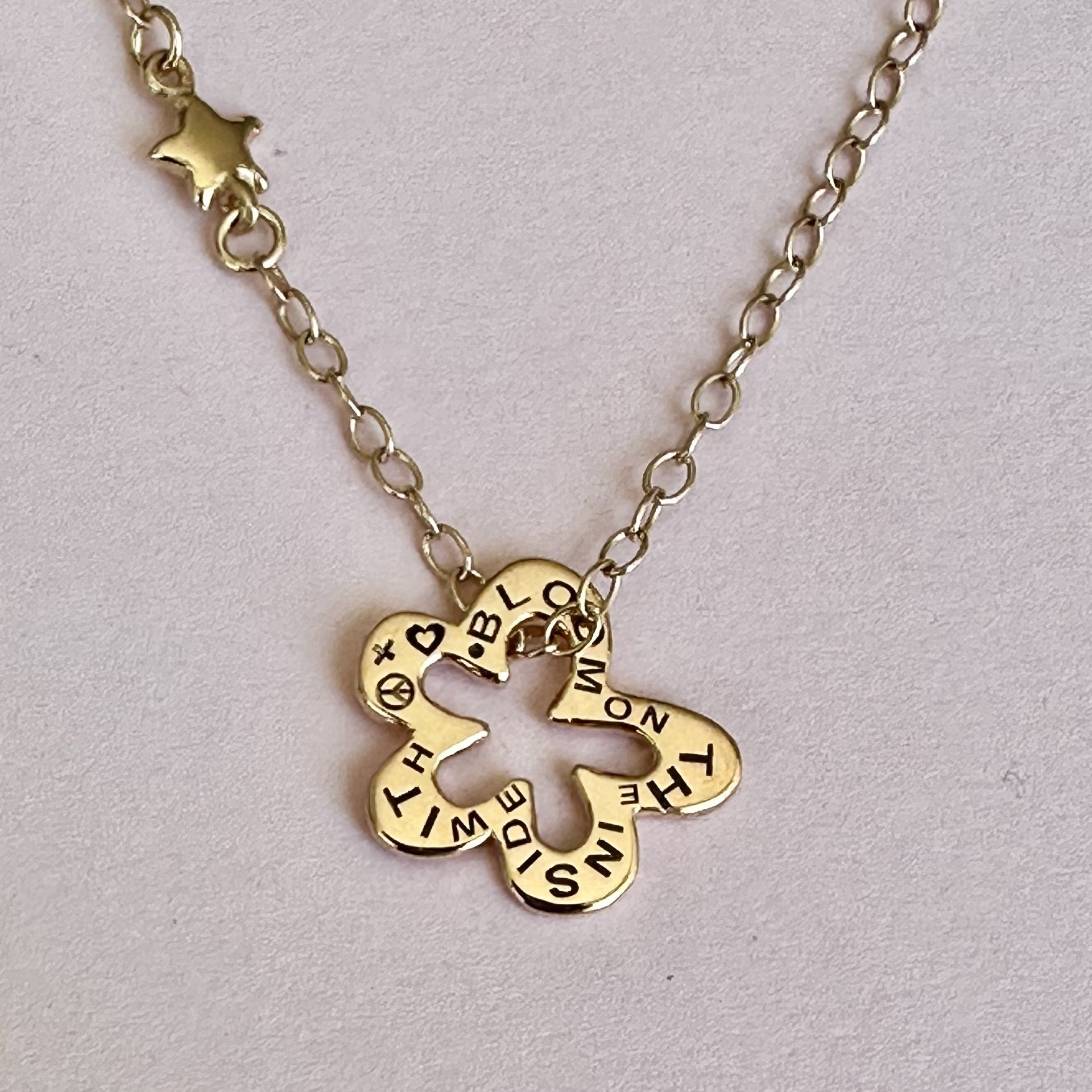 Bloom Gold Pendant