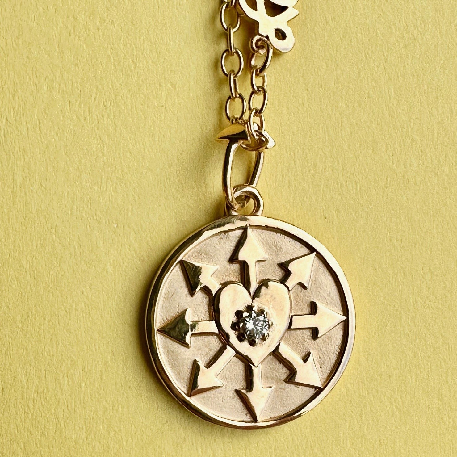 Love Manifest Round - Large (Center Diamond Option)
