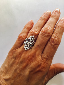Tantra Ring with Lotus Flower