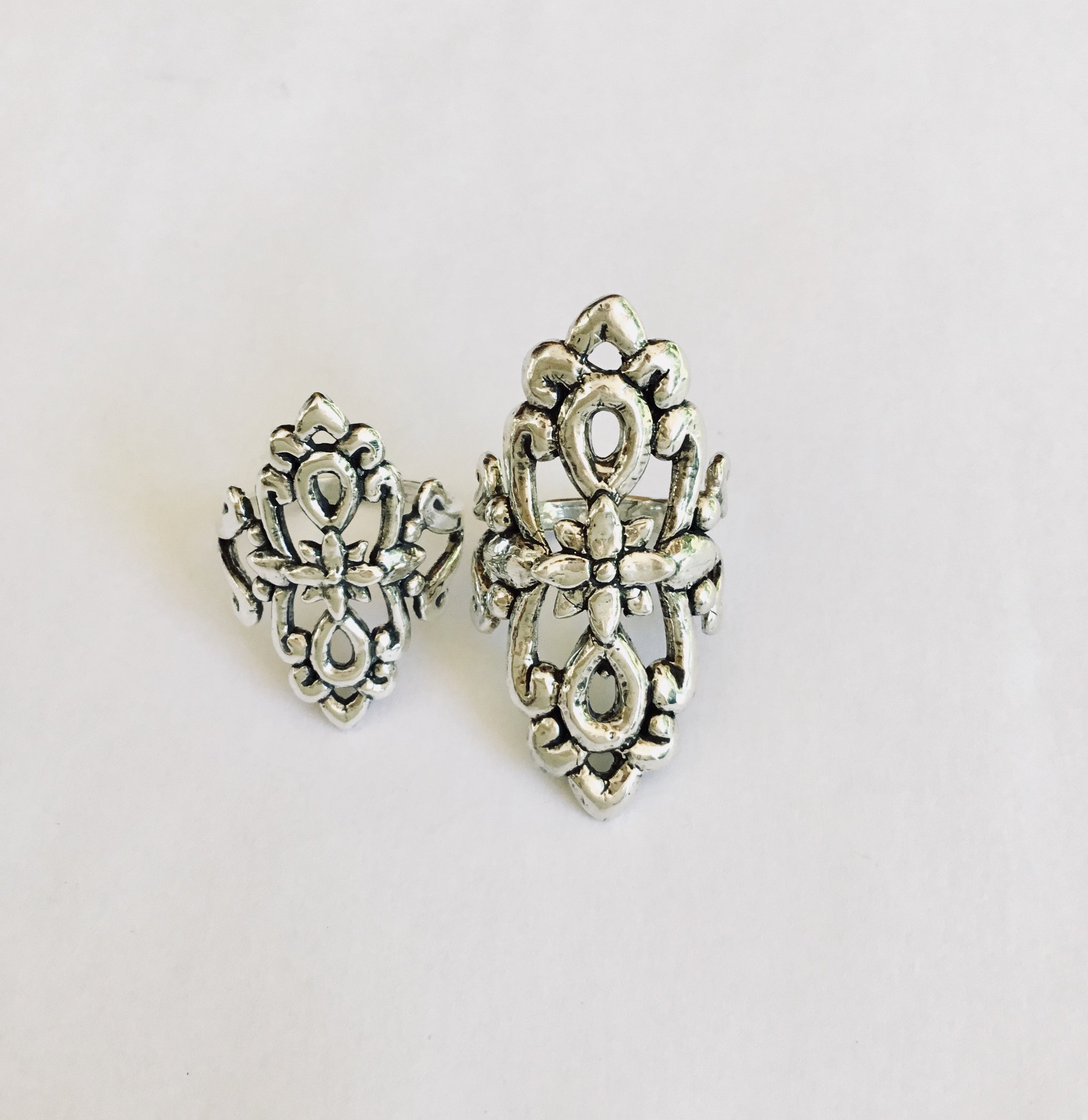Tantra Ring with Lotus Flower