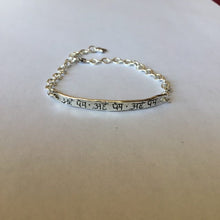 Load image into Gallery viewer, Intention Bracelet - I am Love
