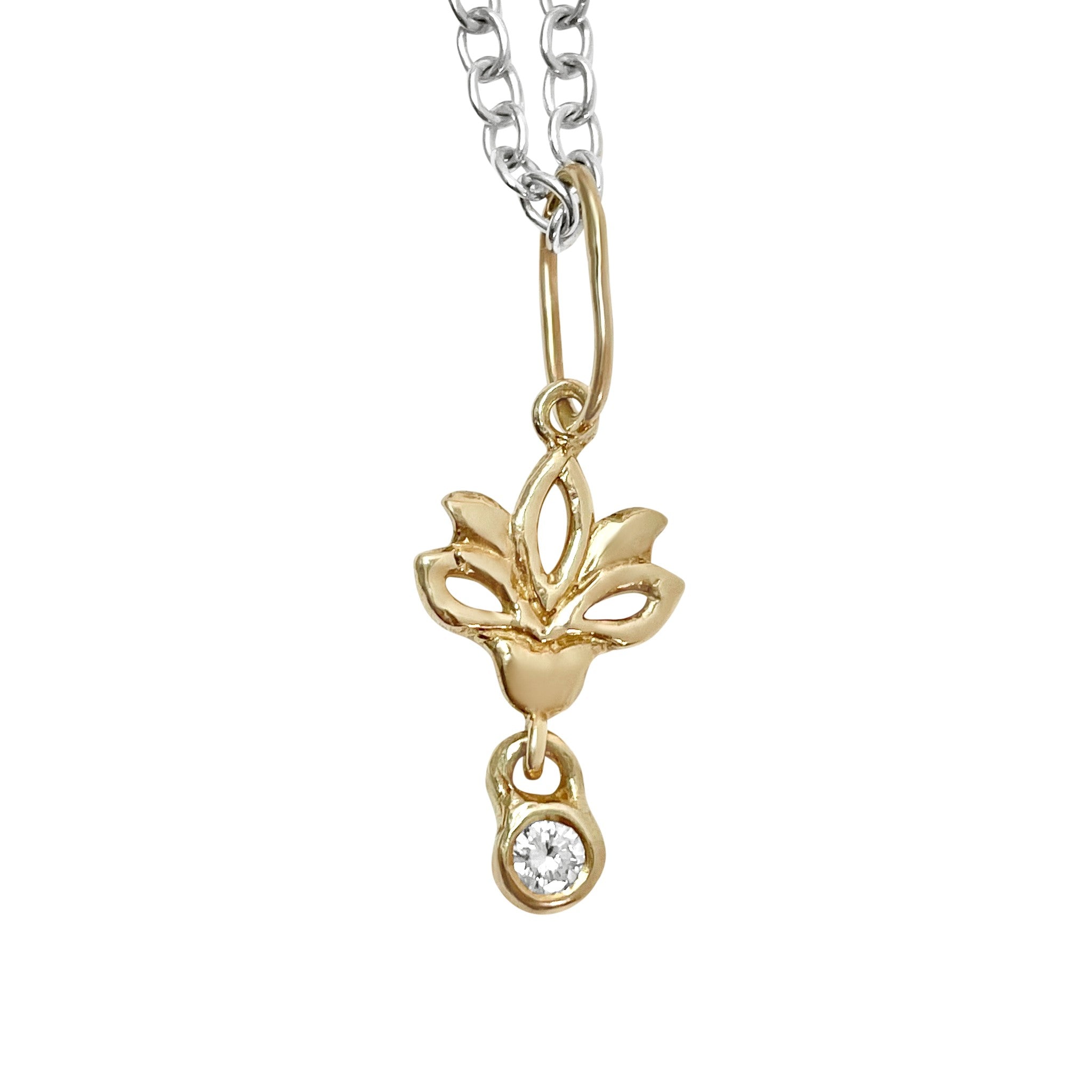Tiny Full Lotus with Diamond